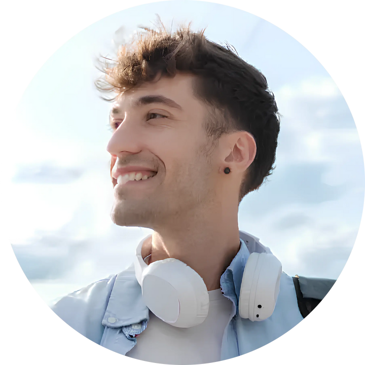 Male Techify™ customer sharing his experience with smart lifestyle tools